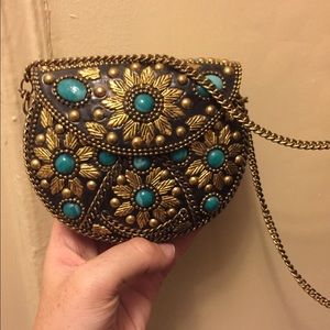 🦋 Gold/Turquoise Metal Shoulder Bag